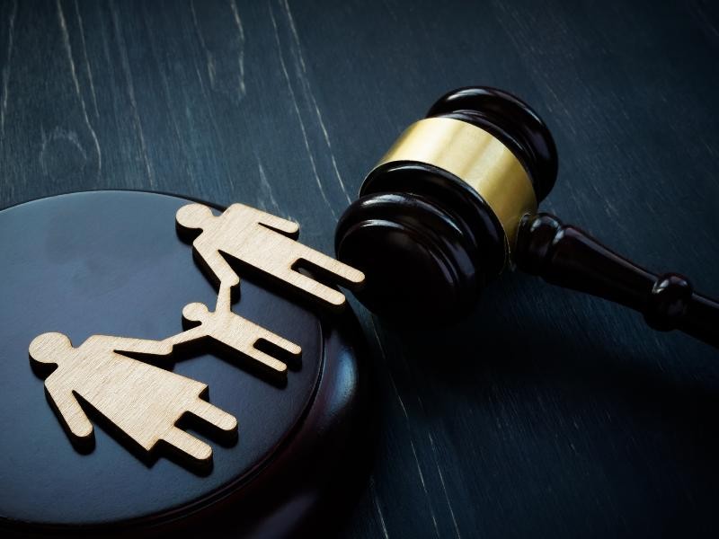 O que é uma Holding Familiar e como ela se relaciona com o Direito de Família?