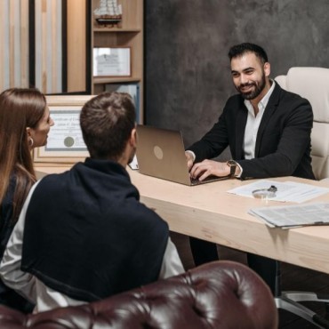 Advogado Especialista em Reversão de Guarda em Professor Jamil