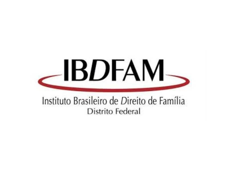 Justiça determina fixação de lar paterno após mudança da mãe para o exterior. Fernando Félix Advogados é destaque no IBDFAM.
